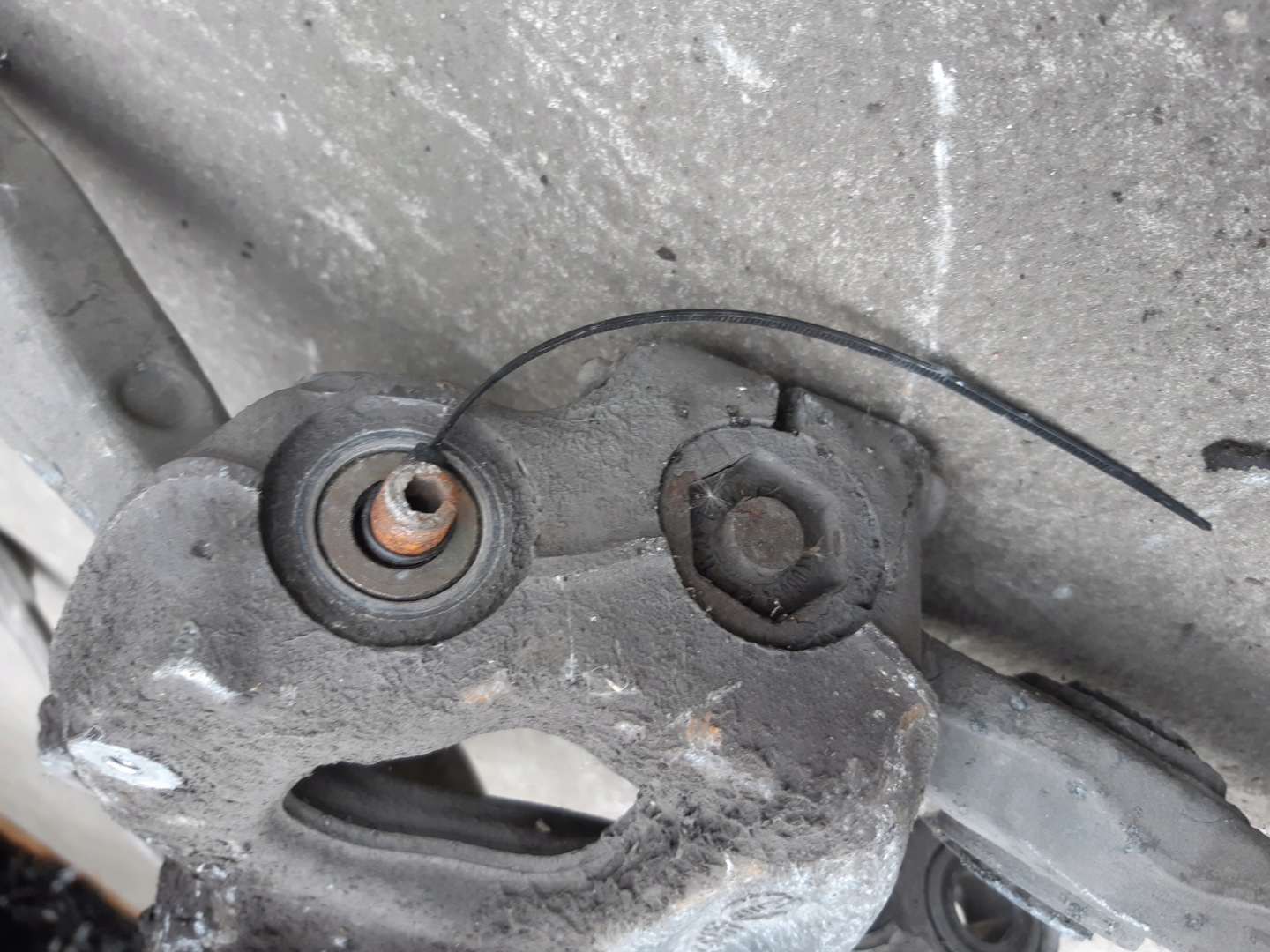 AUDI A4 B8 A5 8T A6 C7 A7 swing left left front 8K0407257E