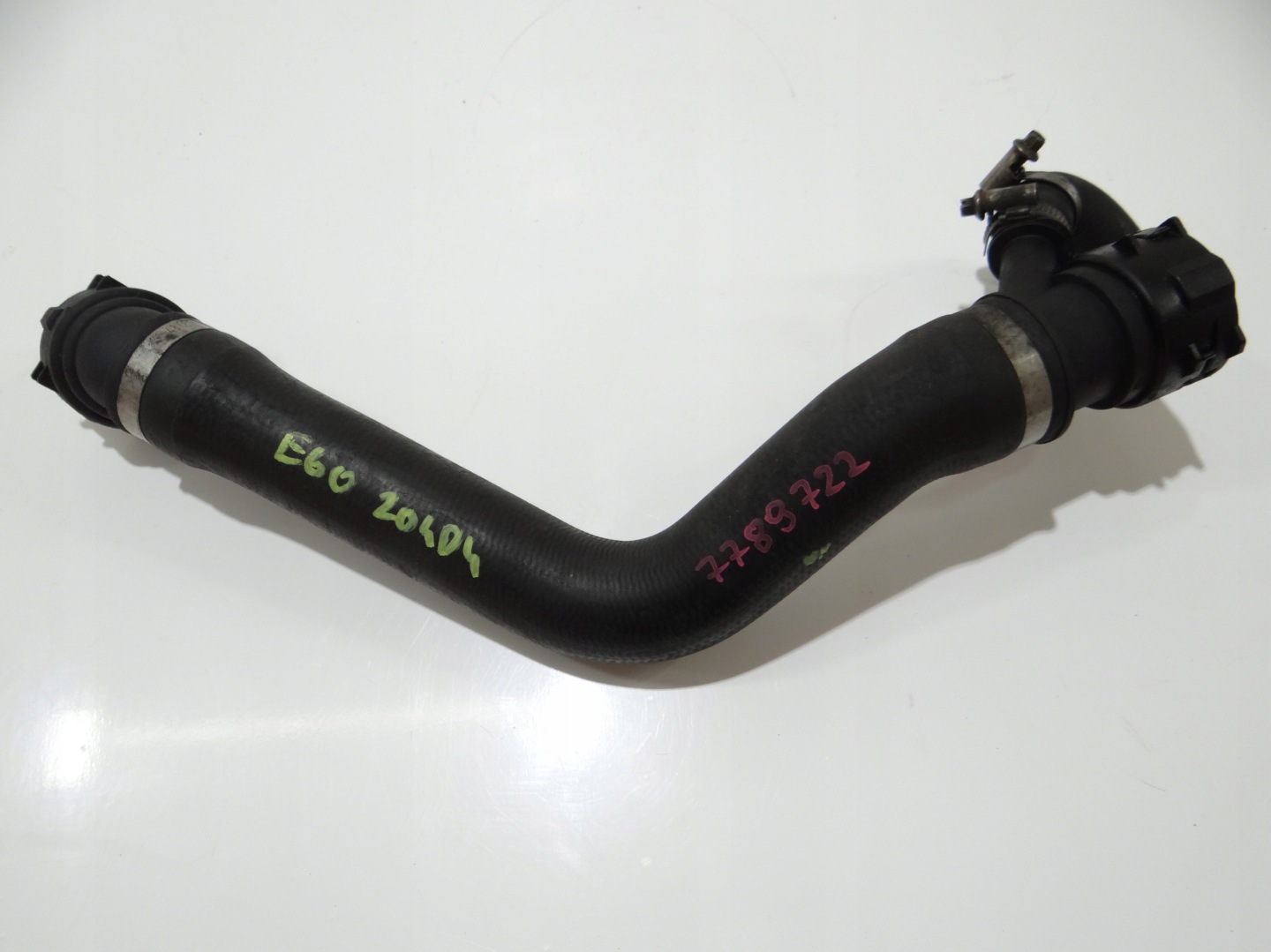 prijenos crijevo vode BMW E60 E61 204D4 7789722 (4822888)