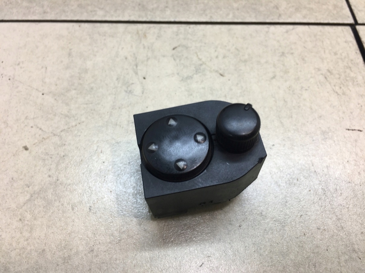 PANEL Regulations- der Spiegel AUDI A3 8L 8D0959565