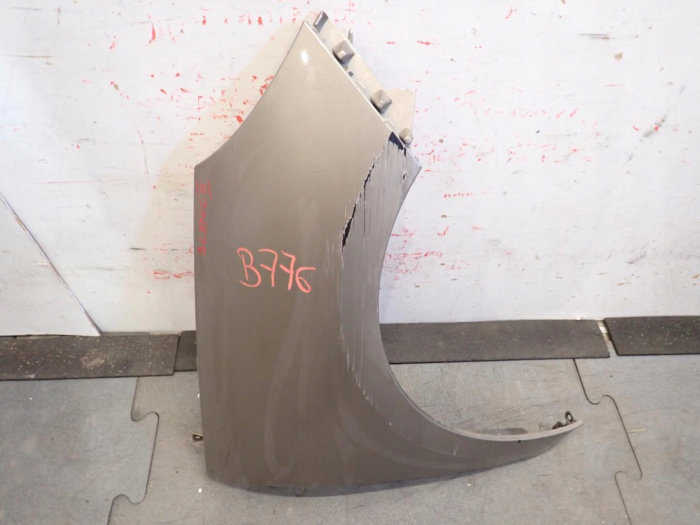 fender front front right RENAULT SCENIC III LIFT 2012