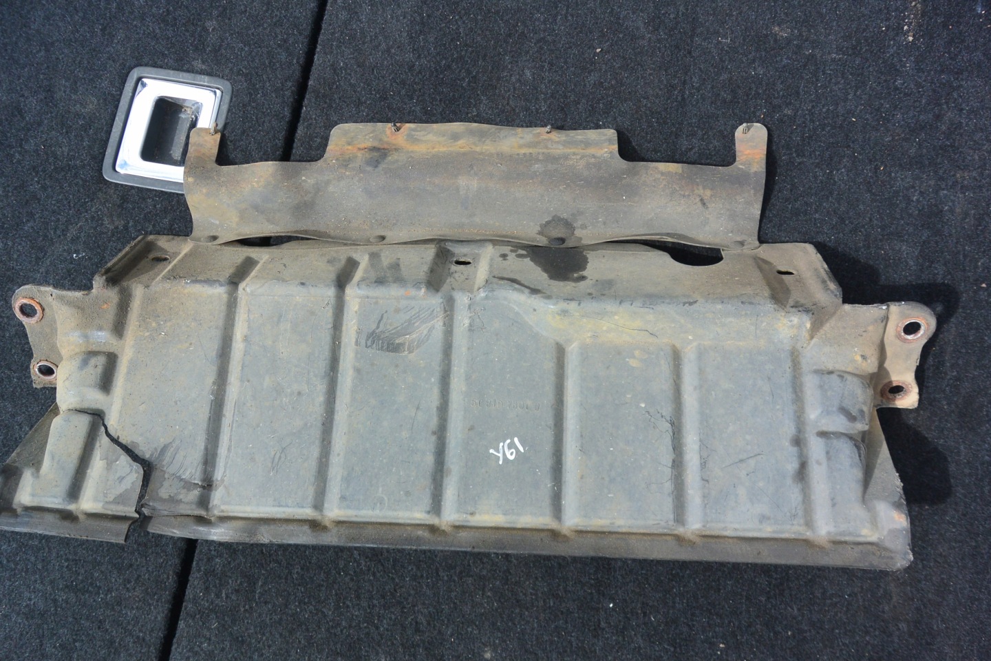 cover below engine lower NISSAN PATROL Y61