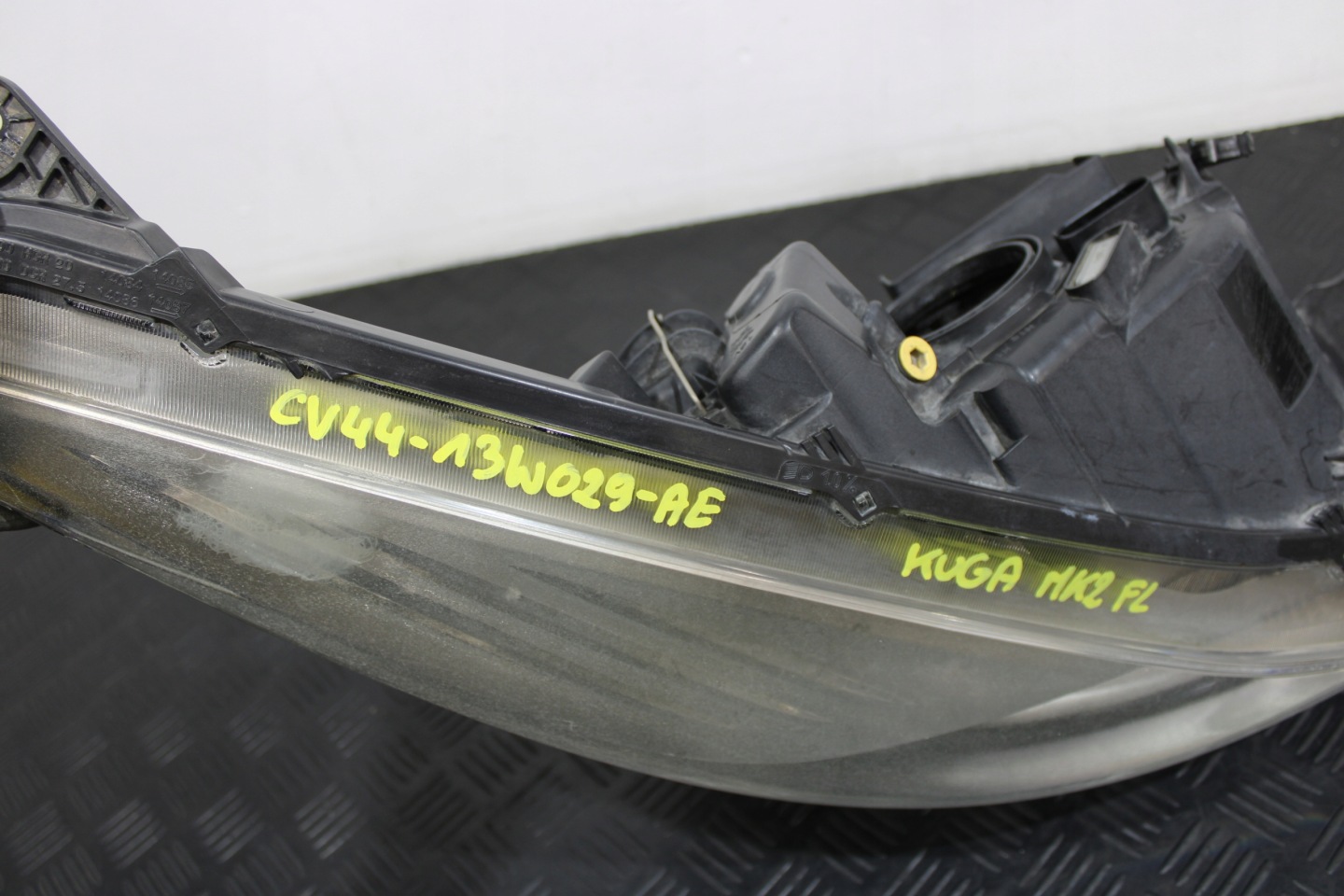 light right front CV44-13W029-AE FORD KUGA MK2