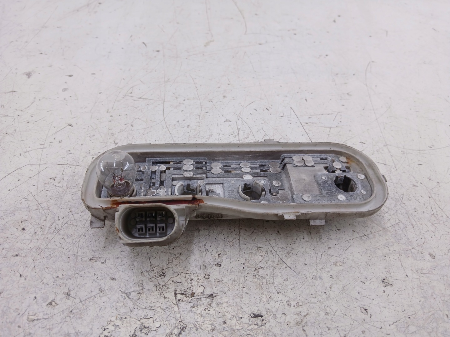 AUDI A4 B6 KOMBI AVANT light housing right rear part 8E9945258