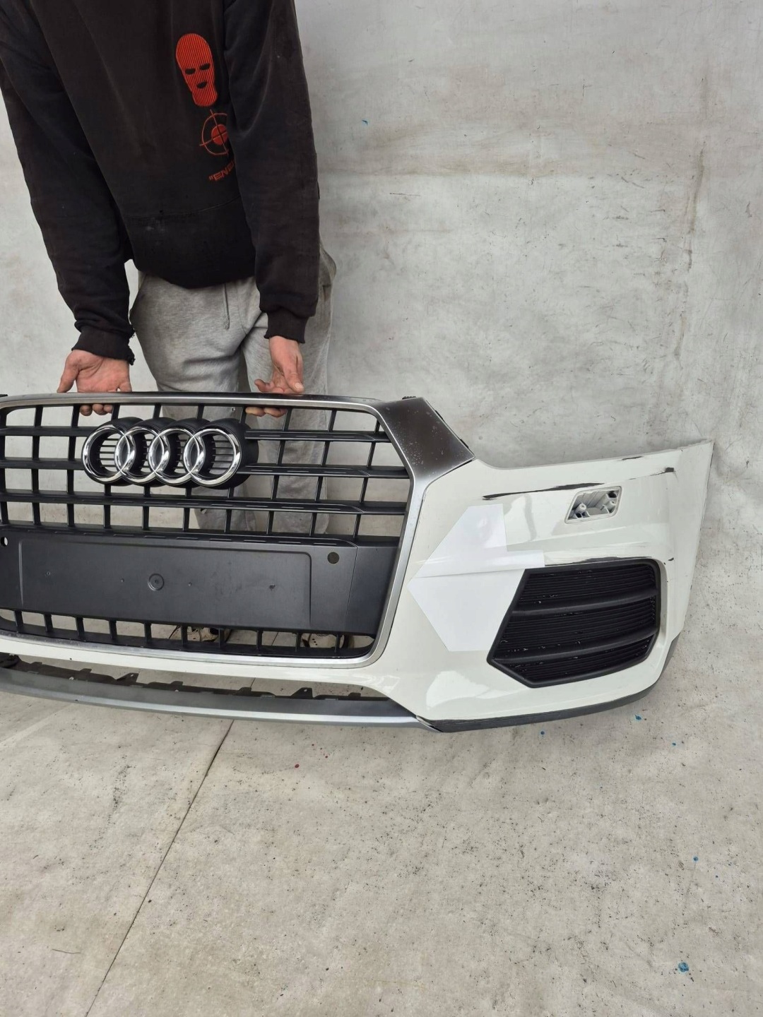 AUDI Q3 8U0 LIFT 14- bumper front front PDC SPR 8U0807437AD