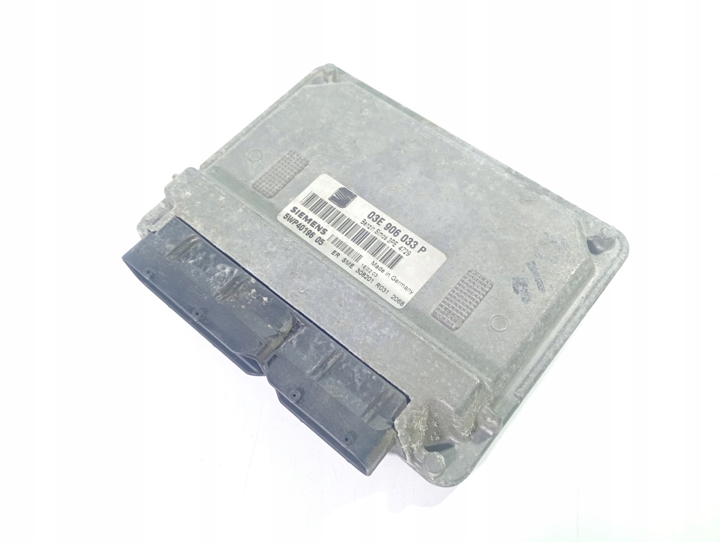 Seat Ibiza 3 III 02-08 computer control unit of the engine OE 03E906033P