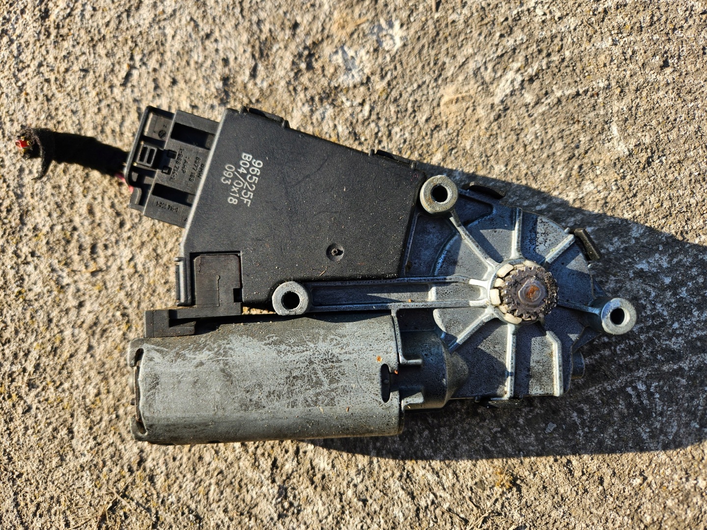 motor SZYBERDACHU BMW 3 E46 6924685