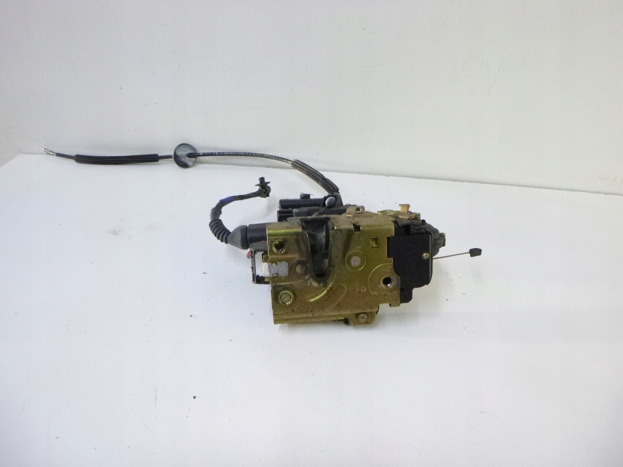lock door front right Volkswagen Passat B5 98r.