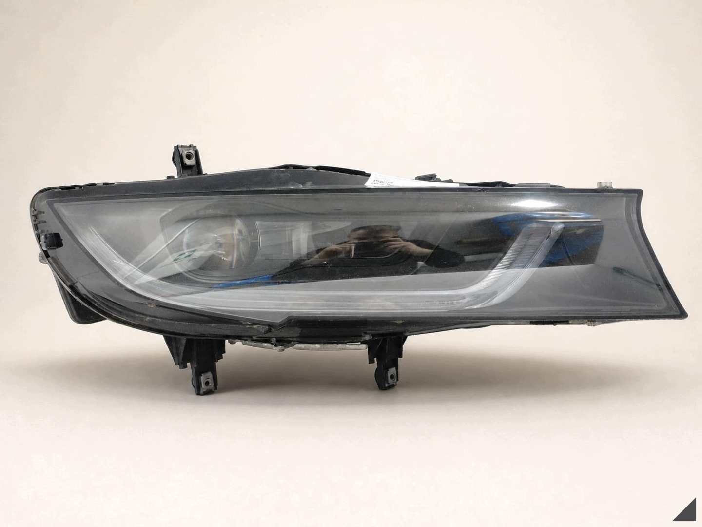 BMW i8 I12 I15 14- light FULL LED + MODULY front right dismantling EUROPA