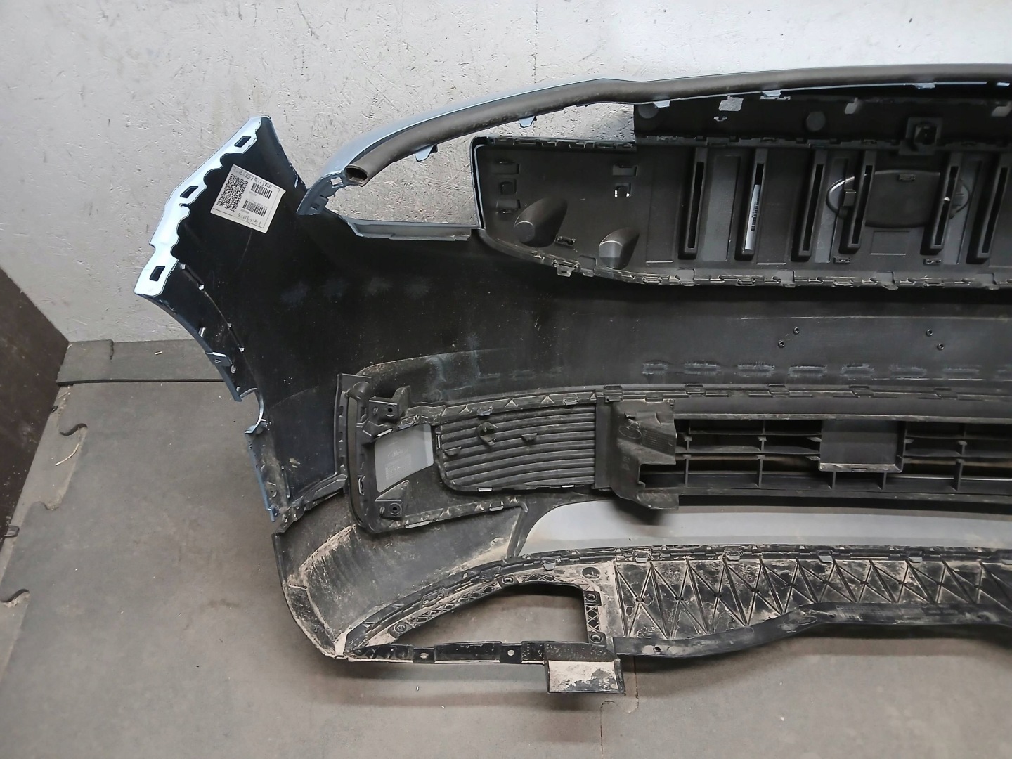 lökhárító eleje FORD EXPLORER EV 24