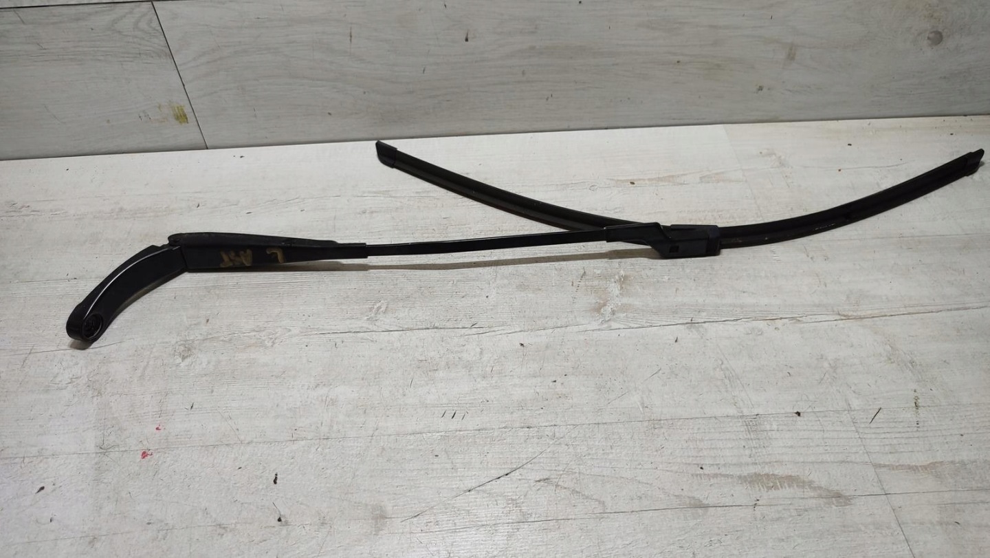 wiper arm left 1.4 Opel Astra K