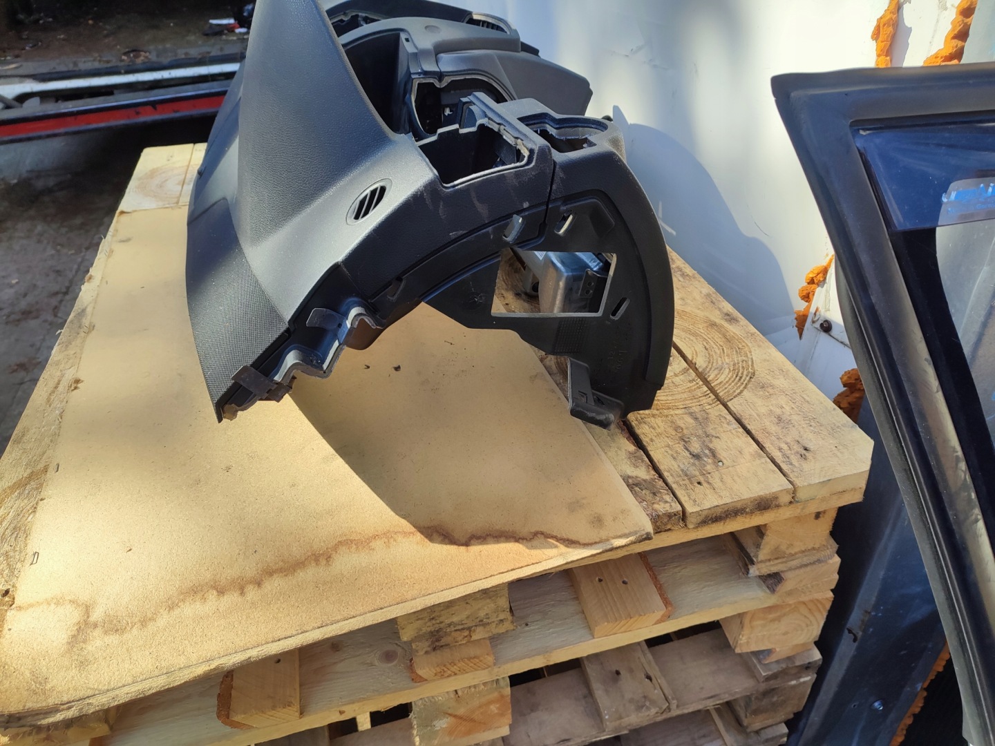 dashboard instrument panel console cockpit MERCEDES C KLASA W204 07- EUROPA