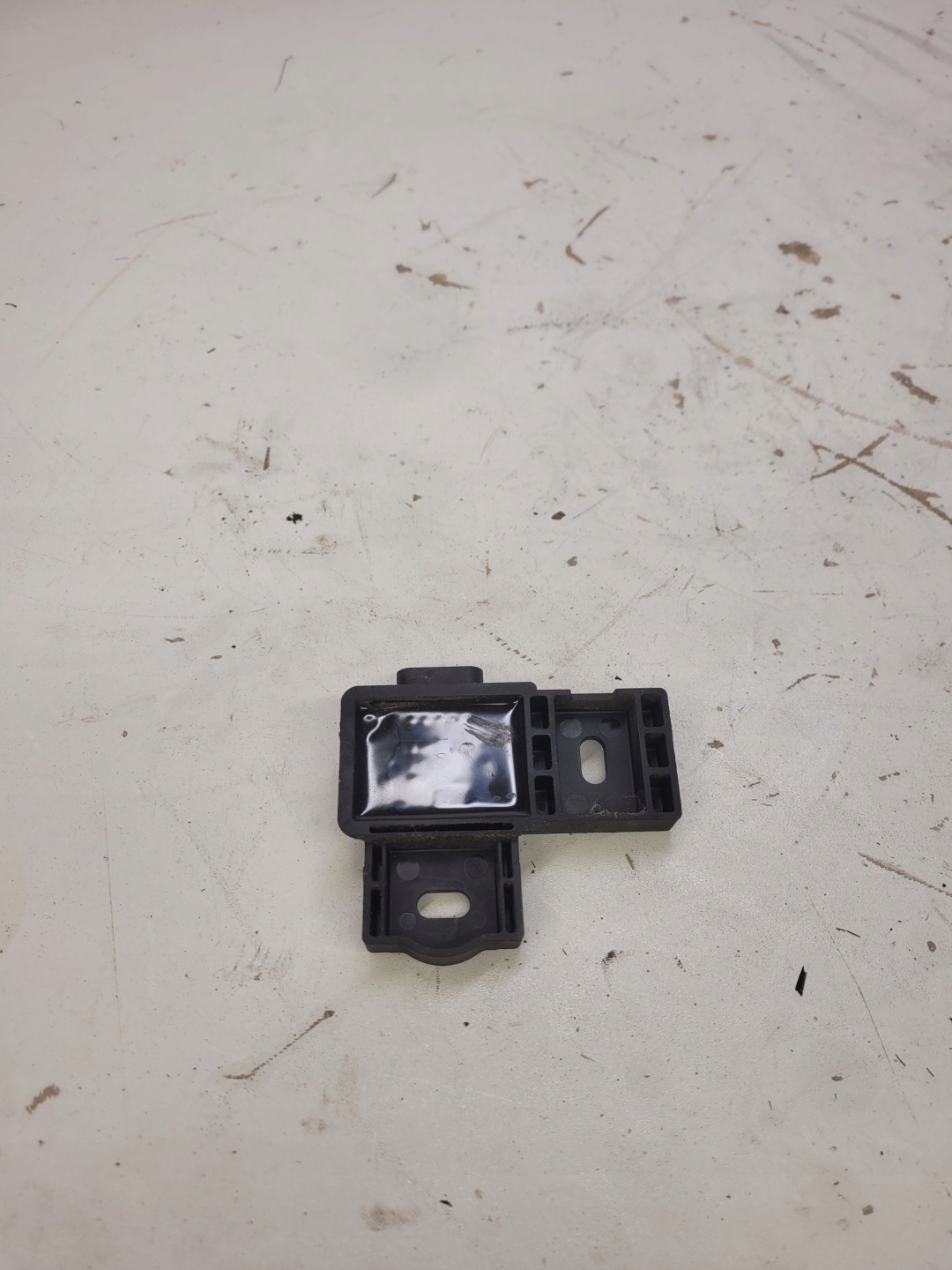 snimač razine goriva AUDI A8 D4 TFSI 8K0906651B