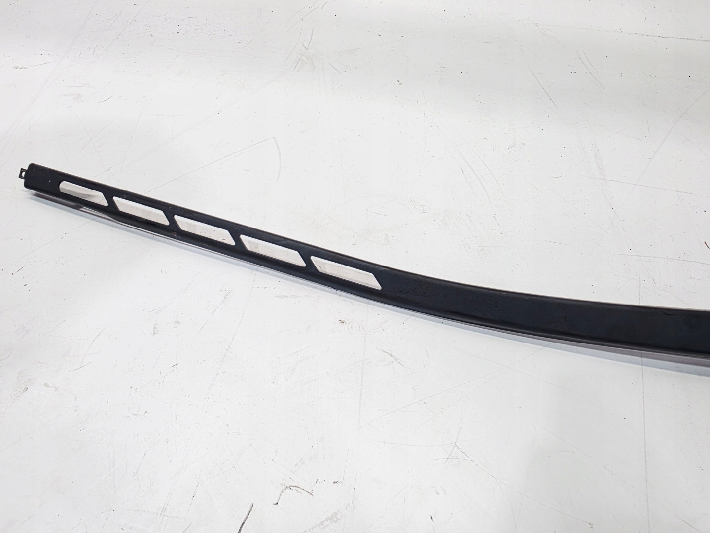 wiper arm right front AUDI A3 8P 8P1955408A