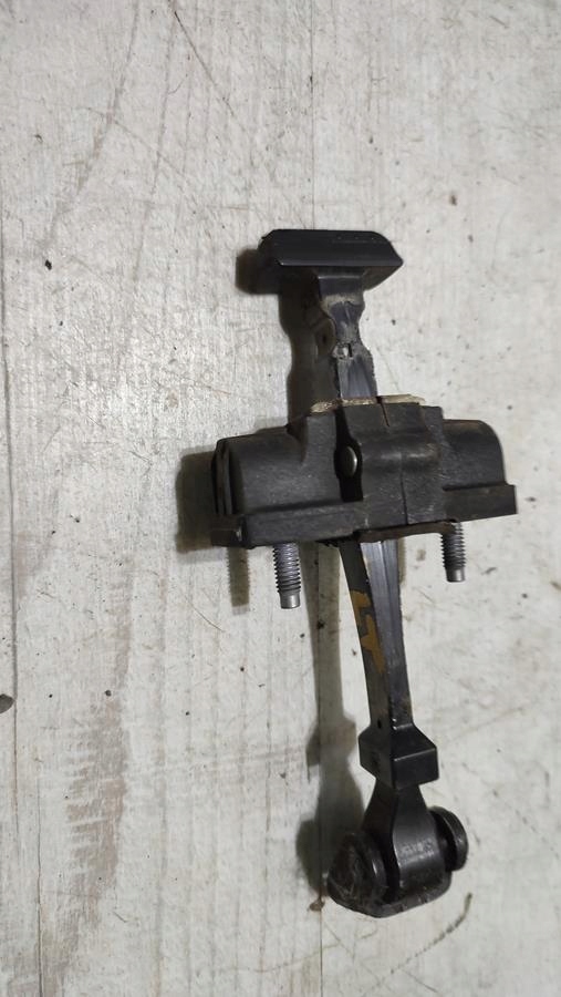 limiter door rear part Renault Captur
