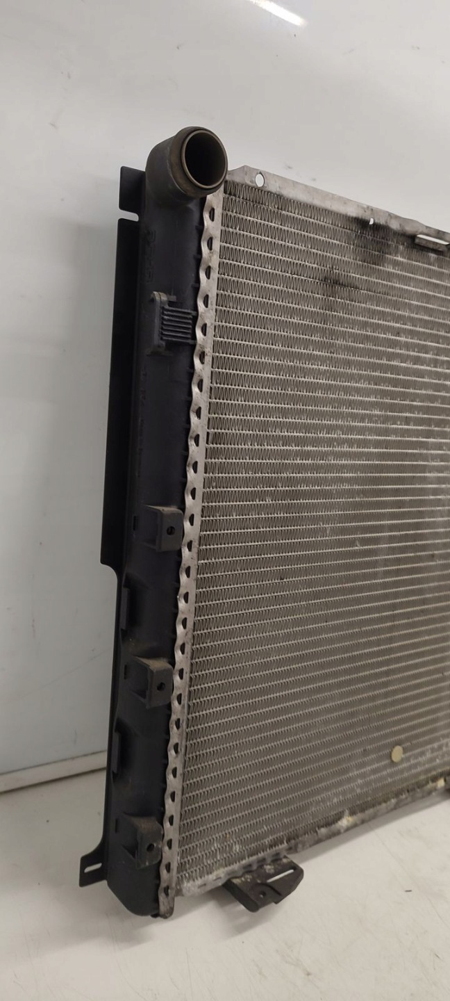 water cooler Mercedes W124 2,2