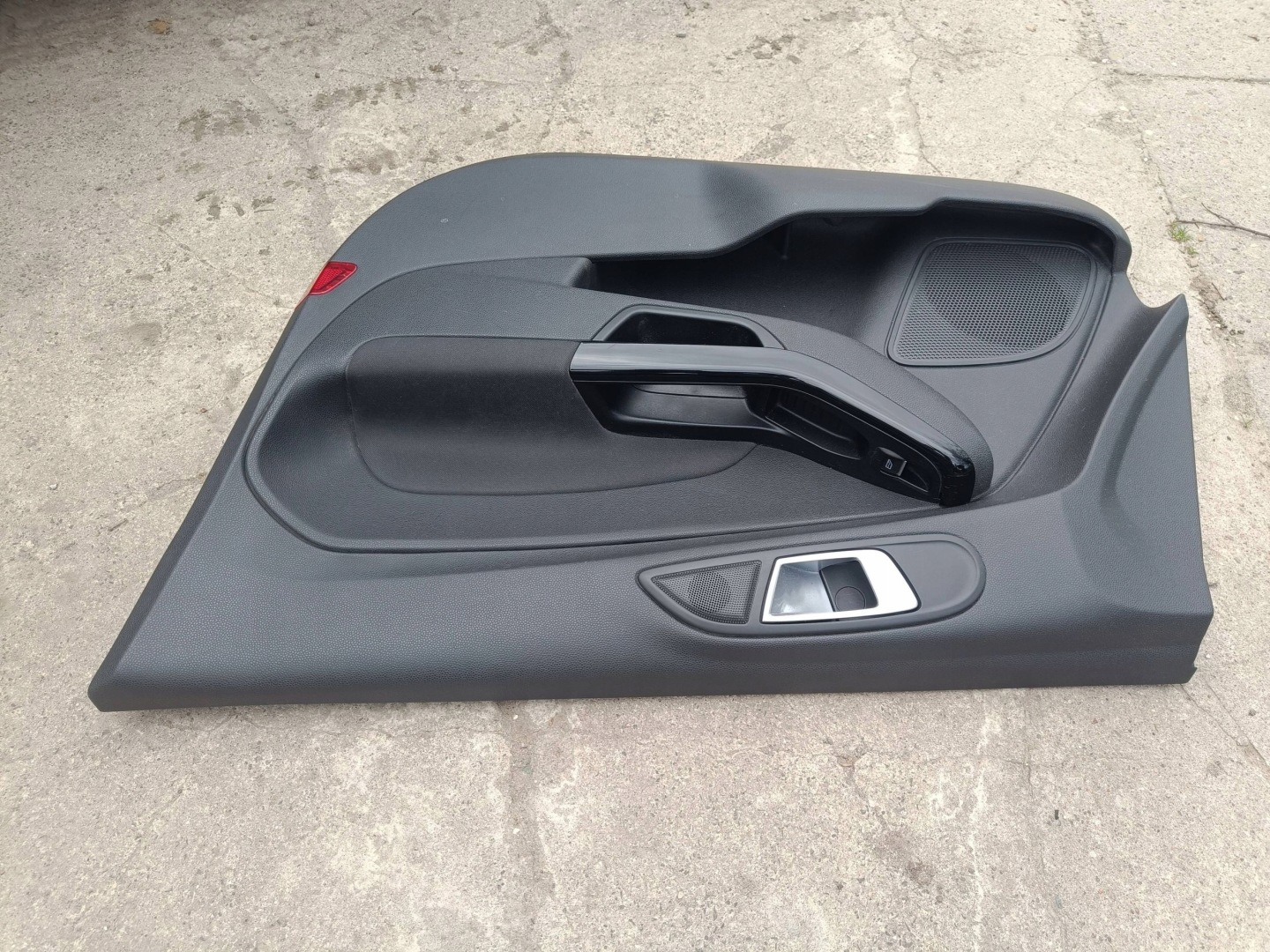 Ford Fiesta MK7 LIFT upholstery door right front