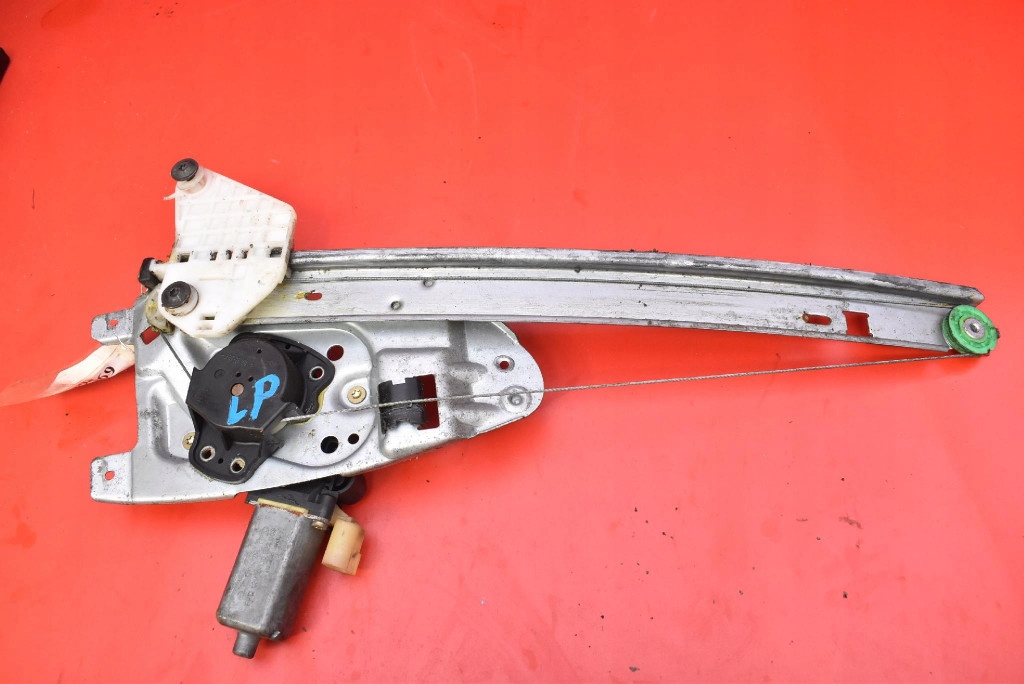 window regulator left front EU 0130822002 SMART FORTWO 1 and 98-02