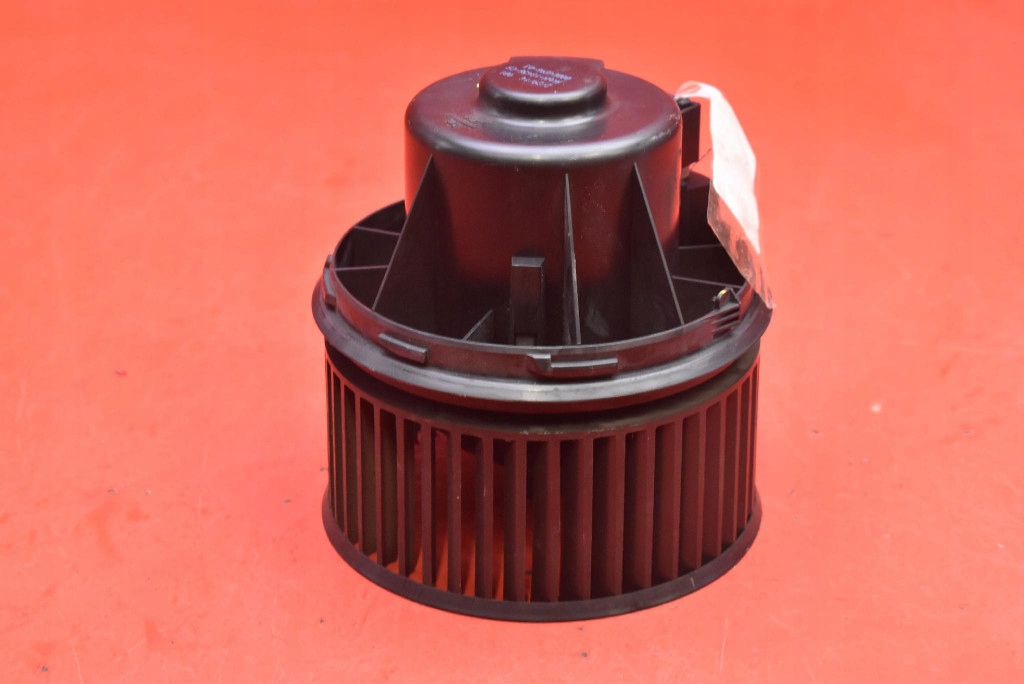 DMUCHAWA Lüfter des lüfters EU AV6N-18456-CA FORD C-MAX 2 II 10-15