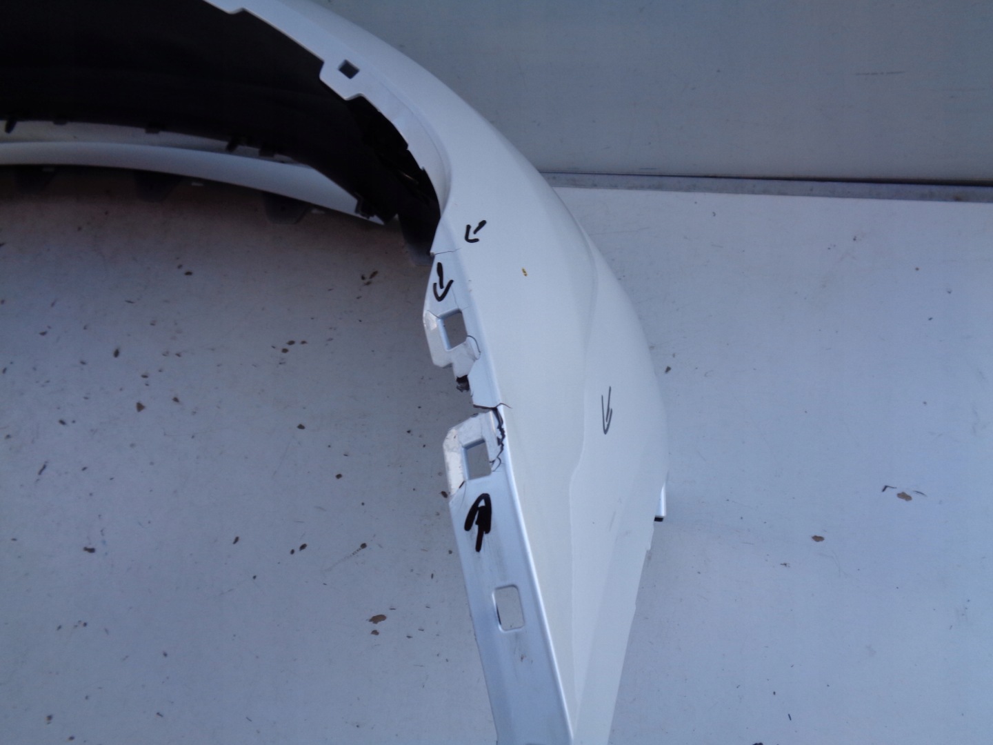 FRONTSTOSSSTANGE TESLA MODEL Y NR 43242