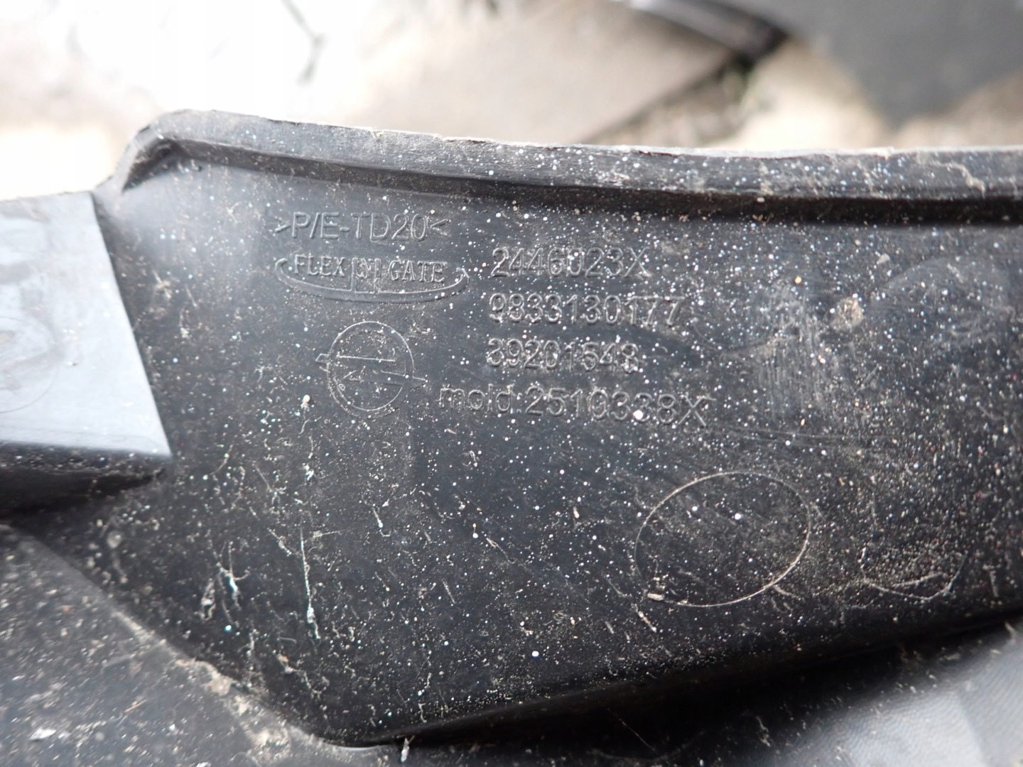OPEL VIVARO C 19- ZAFIRA D right rear light holder front front
