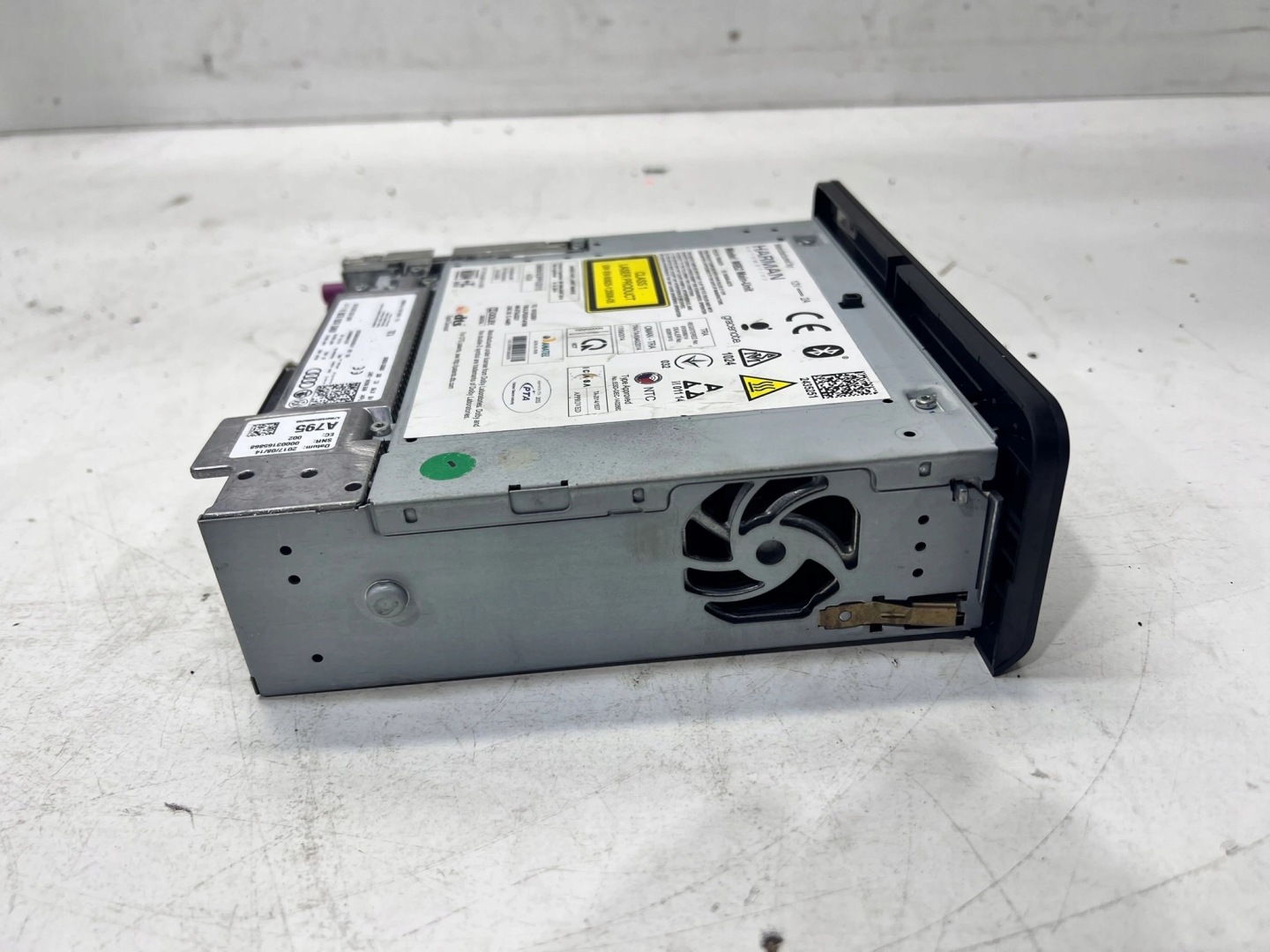 JEDNOSTKA MMI card reader SD AUDI Q5 FY A4 B9 8W5035036A