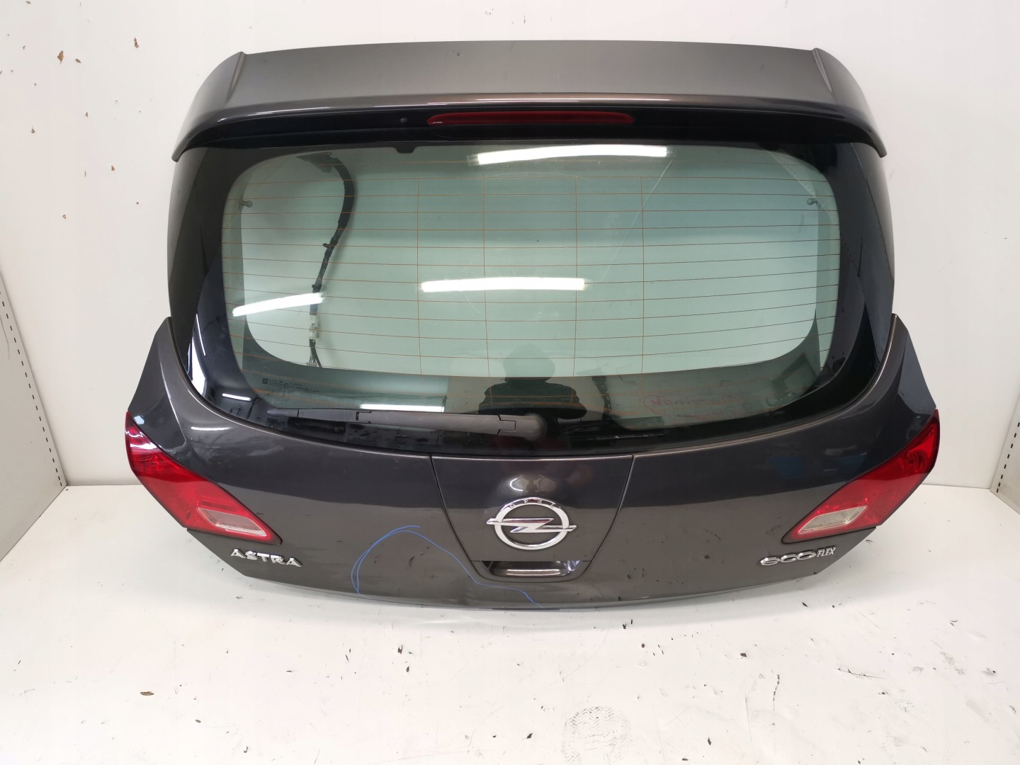 OPEL ASTRA J LIFT HB trunk door boot Z190