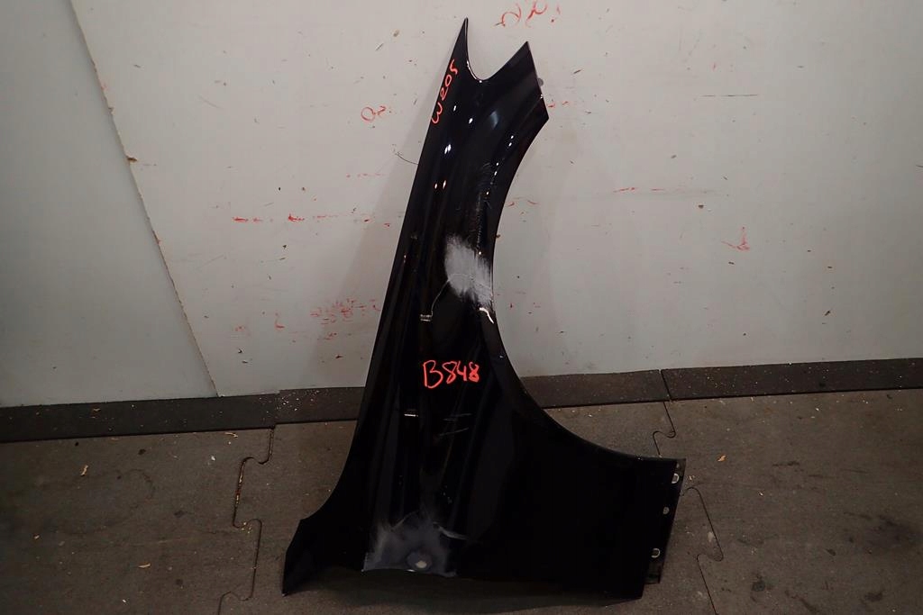 fender front right MERCEDES C-KLASA W205