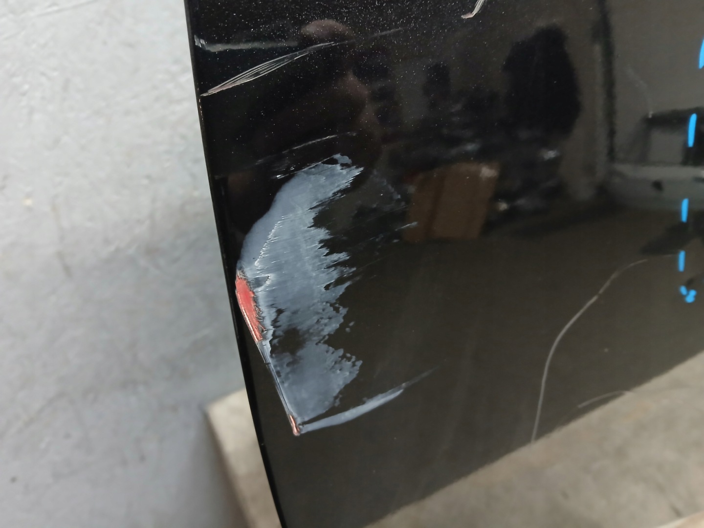 dveře předek levé OPEL CORSA E 3D