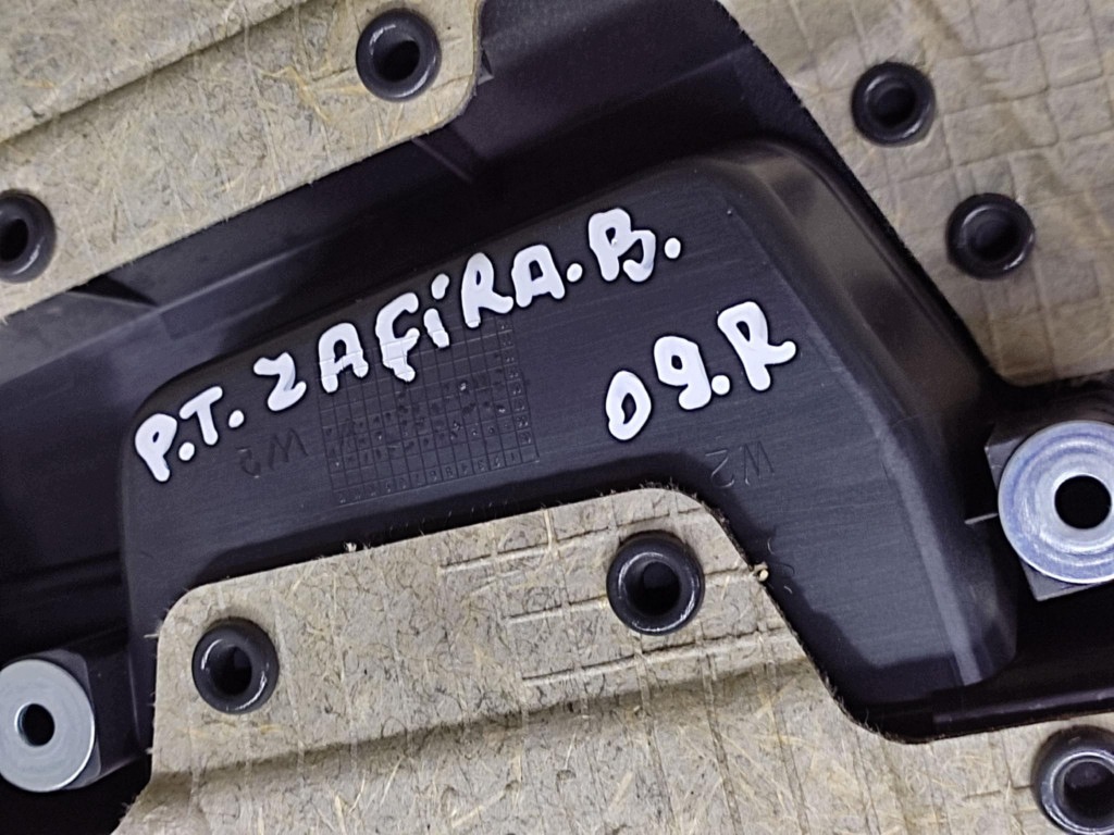 OPEL ZAFIRA B upholstery side door right rear part