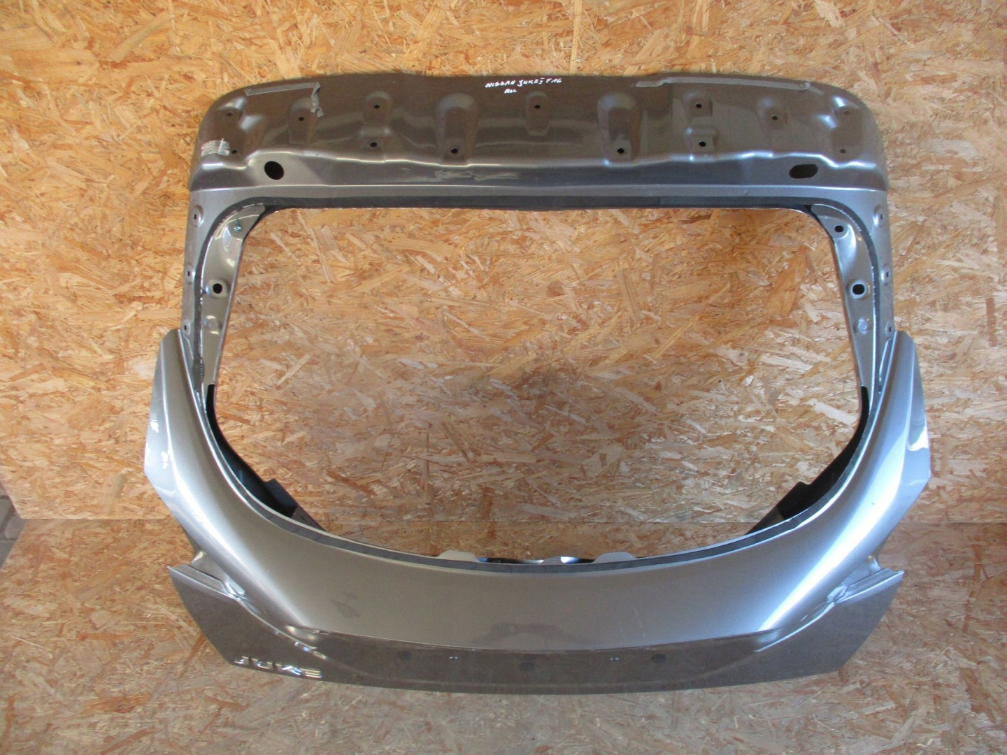 boot door rear NISSAN JUKE II F16