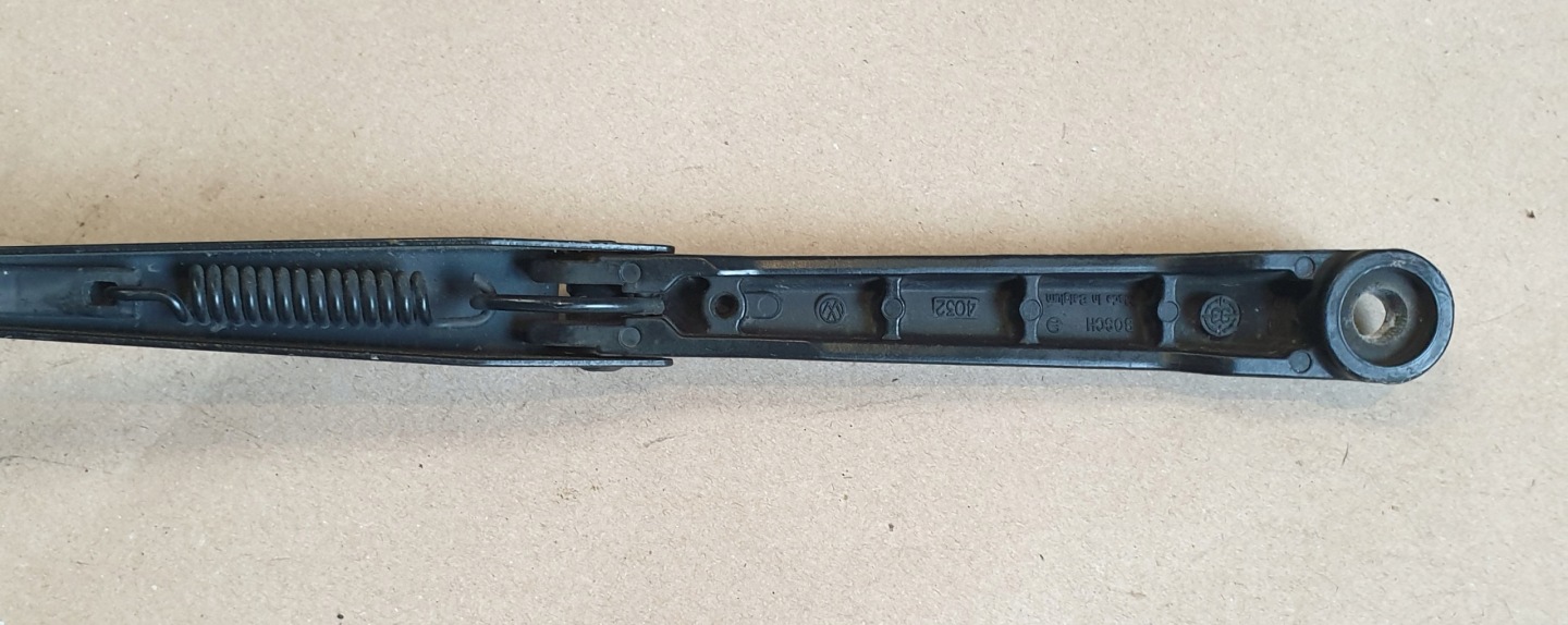 wiper arm right front VW POLO III 6N OE EU