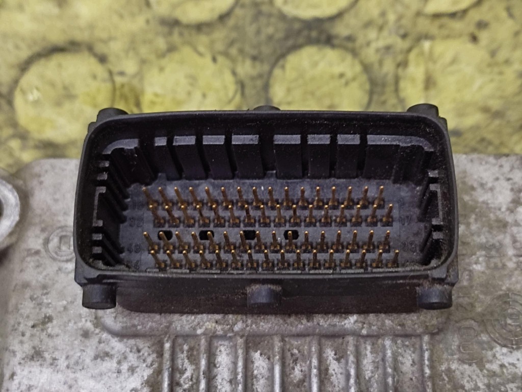 FIAT STILO 1.2 control unit of the engine 0261207086