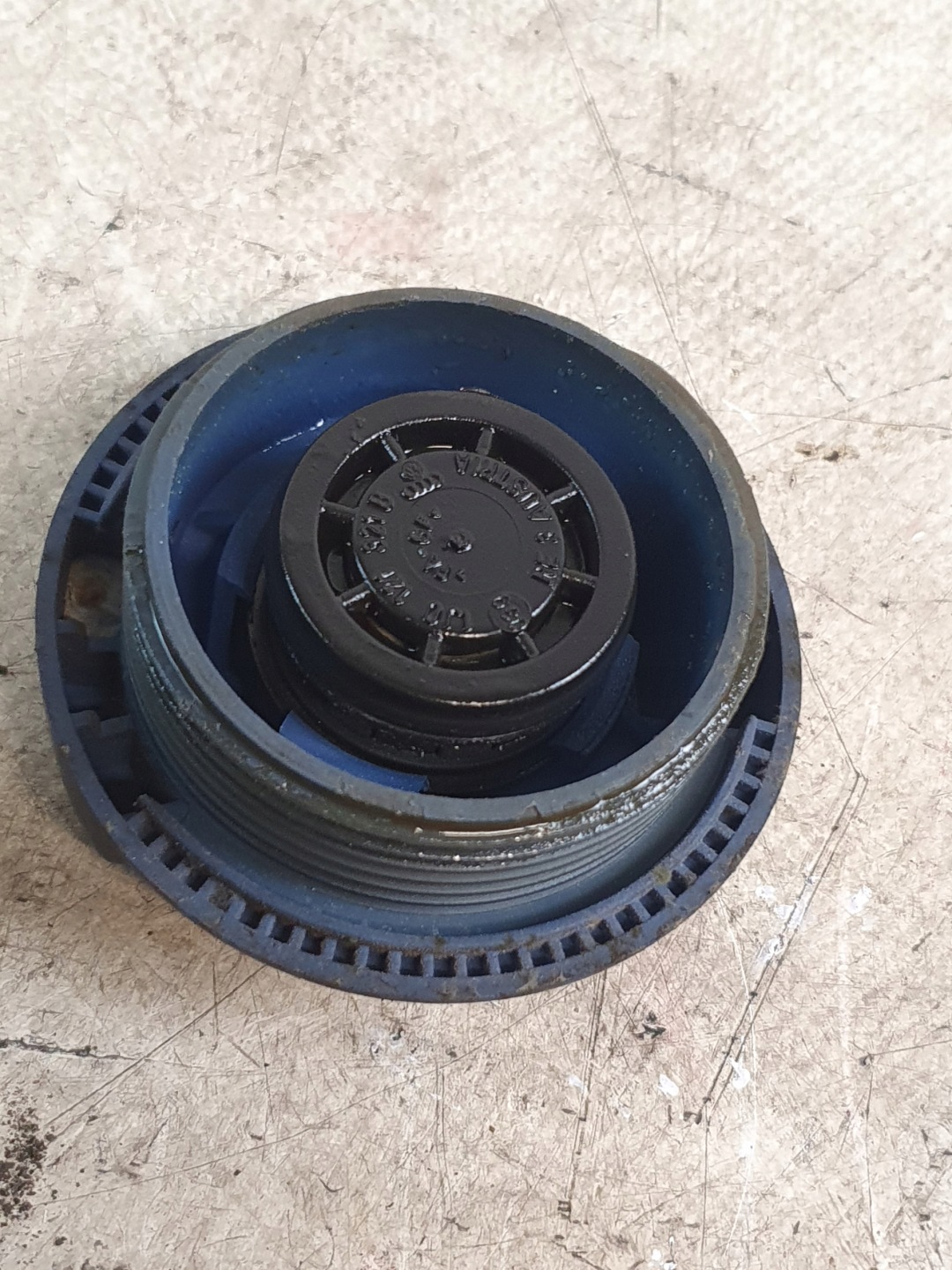 spremnik ekspanziona posuda VOLKSWAGEN BORA 00r. 1.6B