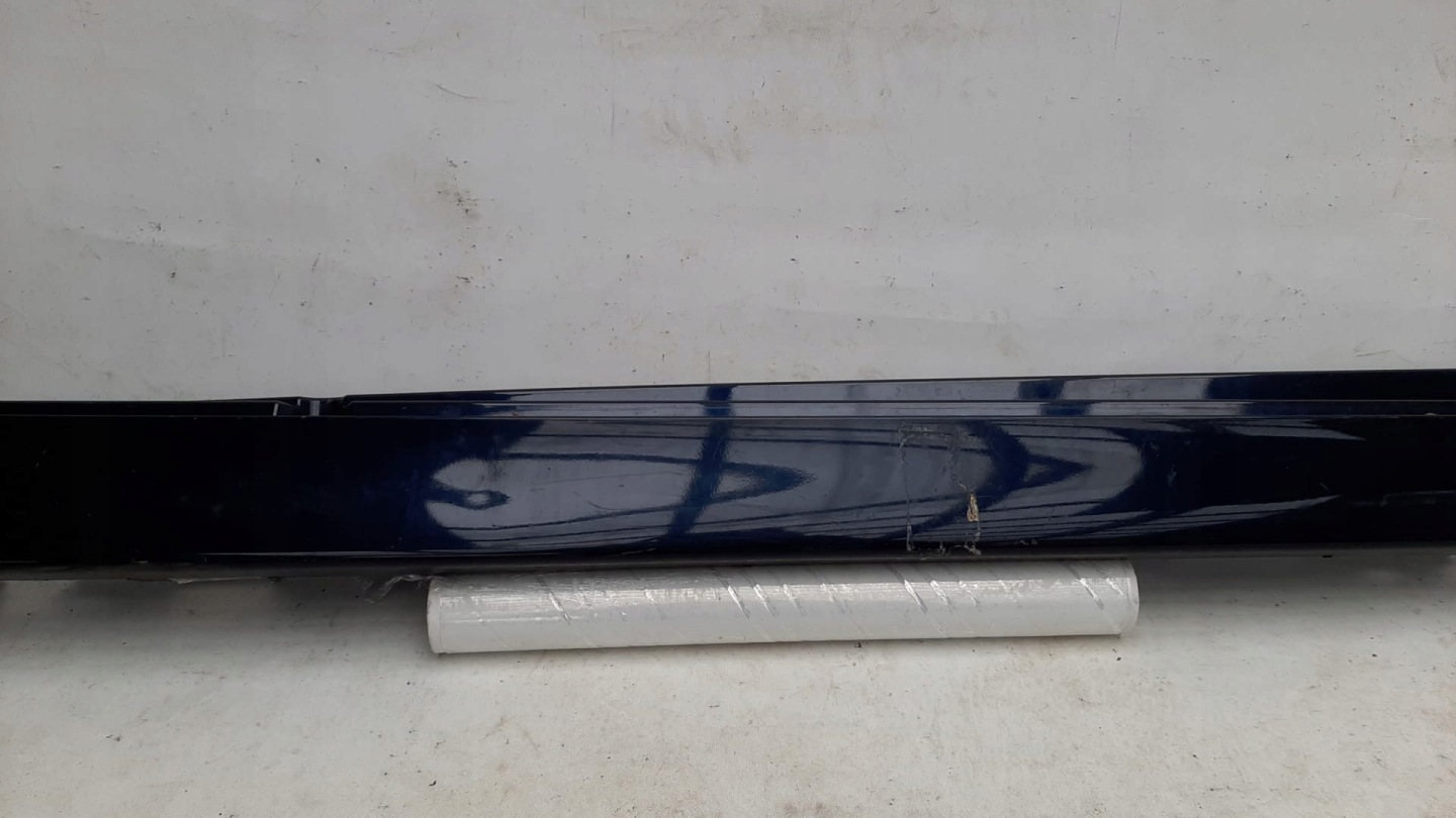 BMW 5 F10 F11 threshold right moulding threshold right 7184774