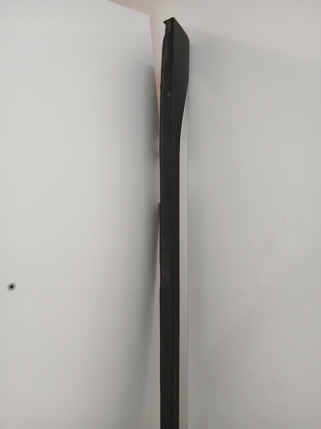 BMW X1 E84 moulding threshold left cap