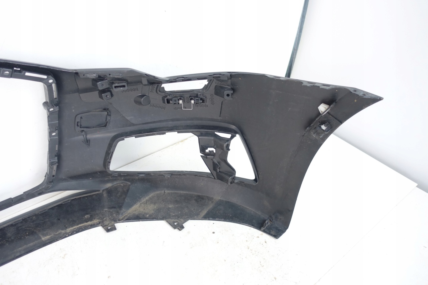 nárazník předek přední AUDI A6 C8 2018- 4K0807437