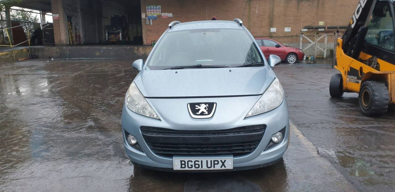 lüftungsgitter der stoßstange Peugeot 207 facelift 2011 9688074377