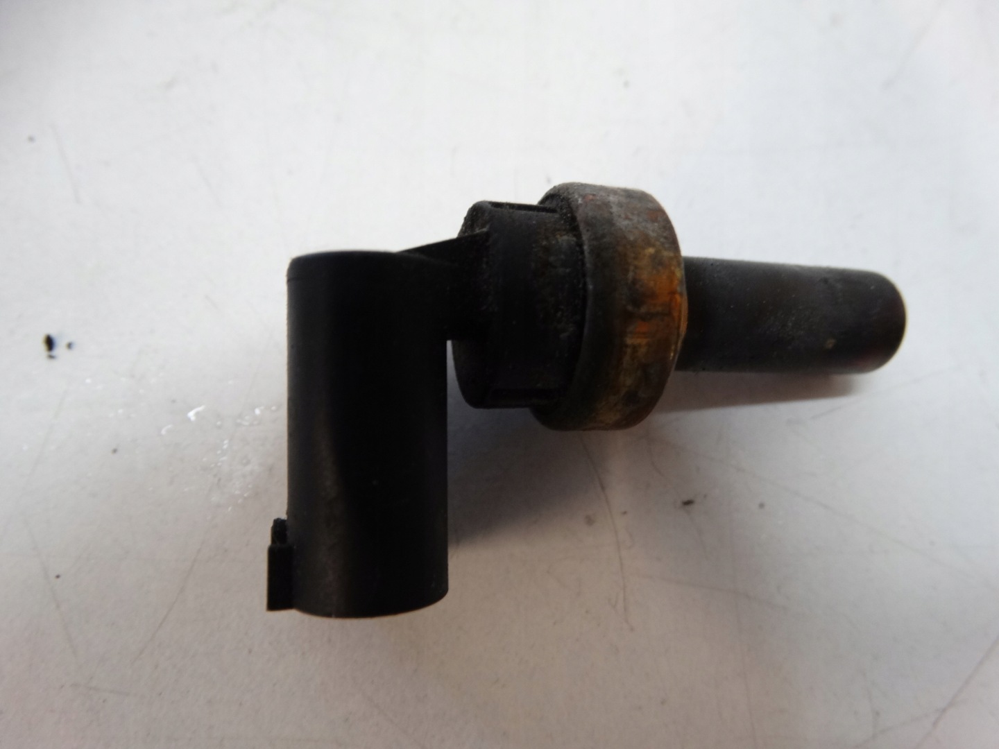 Sensor TEMPERATURY MERCEDES W169 A0009050700