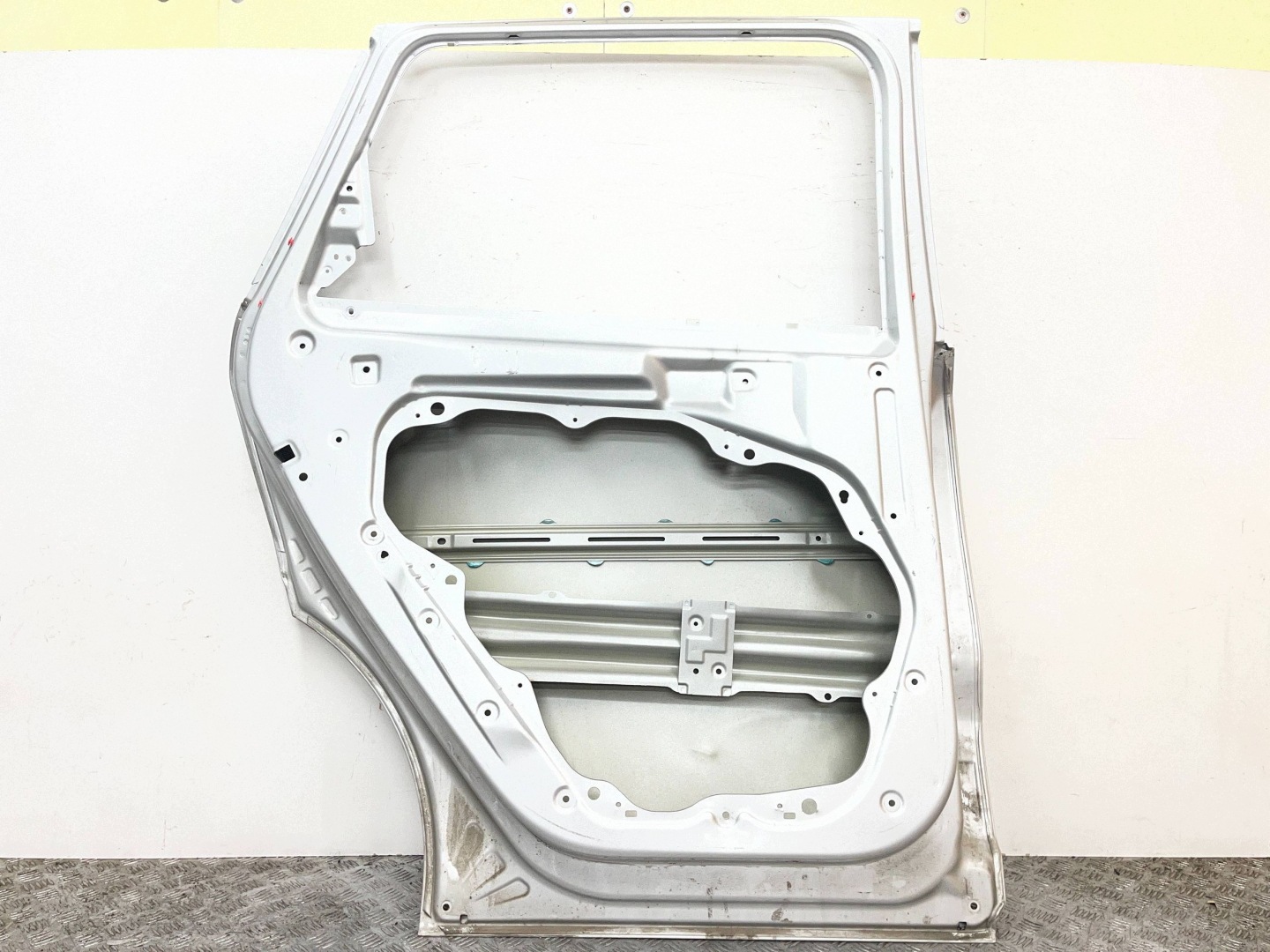 door rear. rear part left KIA SORENTO IV 4 20
