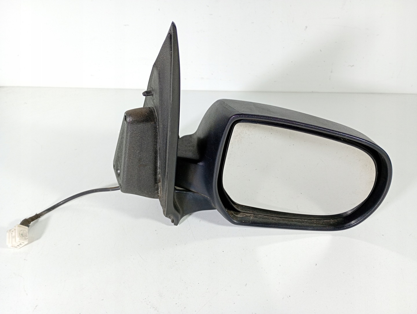 Mazda Tribute 00-08 mirror right electrics 3 PIN