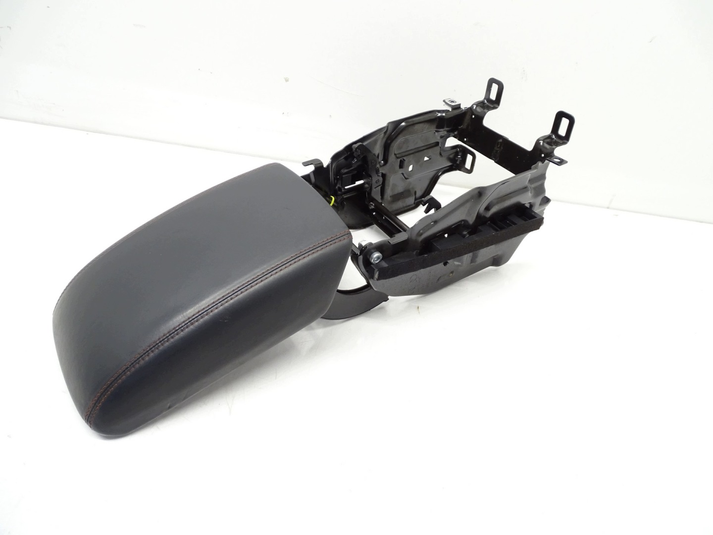 armrest TUNELU central leather AUDI Q5 8R 8R0864283