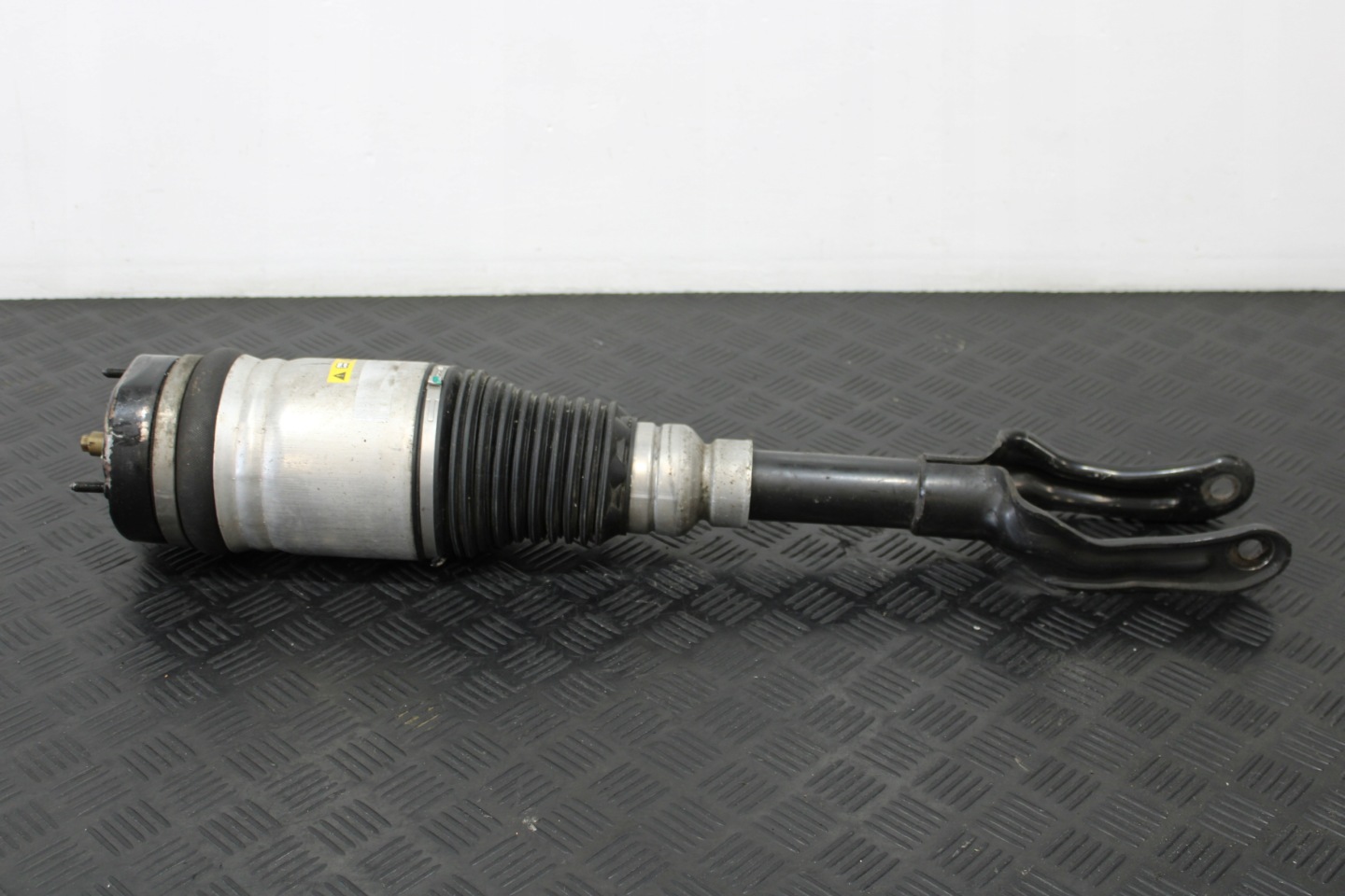 shock absorber silent block right front JEEP GRAND CHEROKEE WK2 LIFT