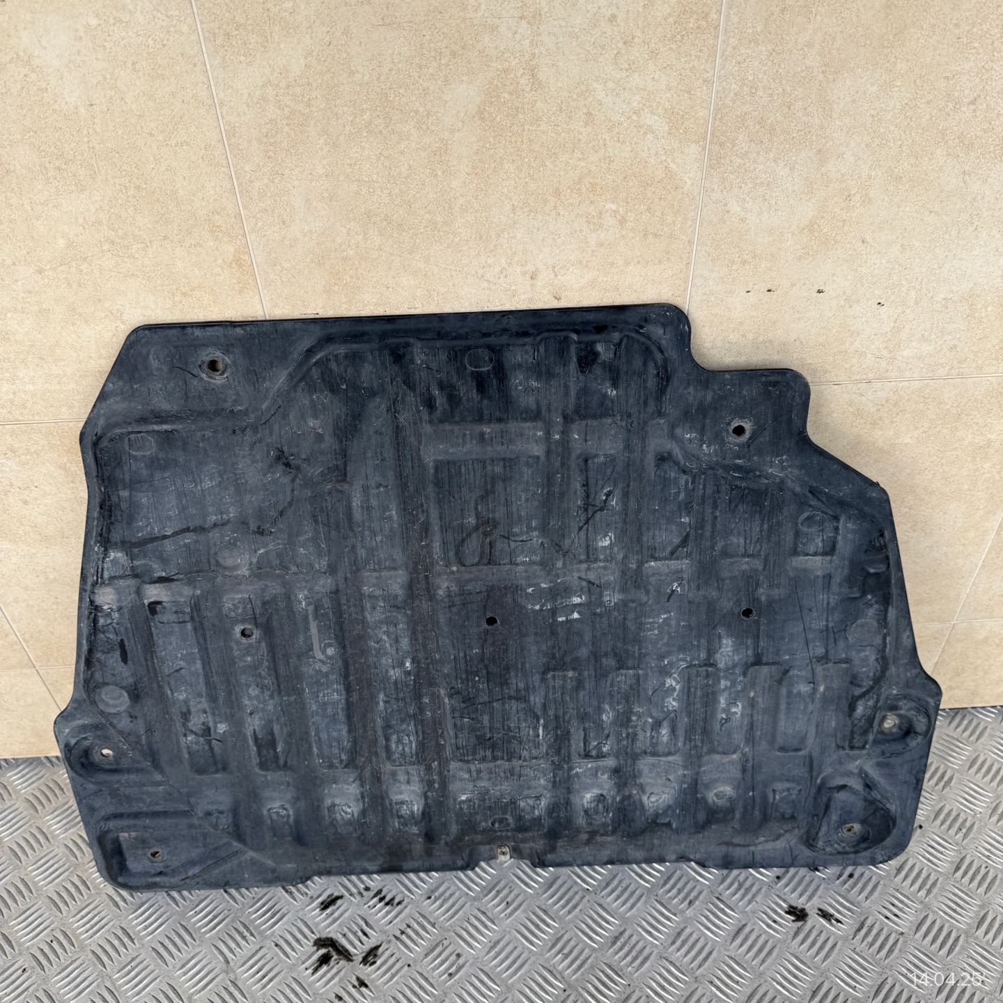 cover lower cover below engine LAND ROVER RANGE ROVER EVOQUE and GJ32-6B629-AA
