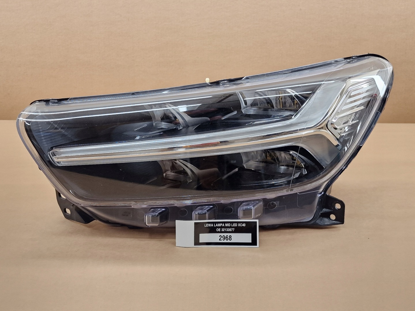 complete left light MID LED VOLVO XC40 II