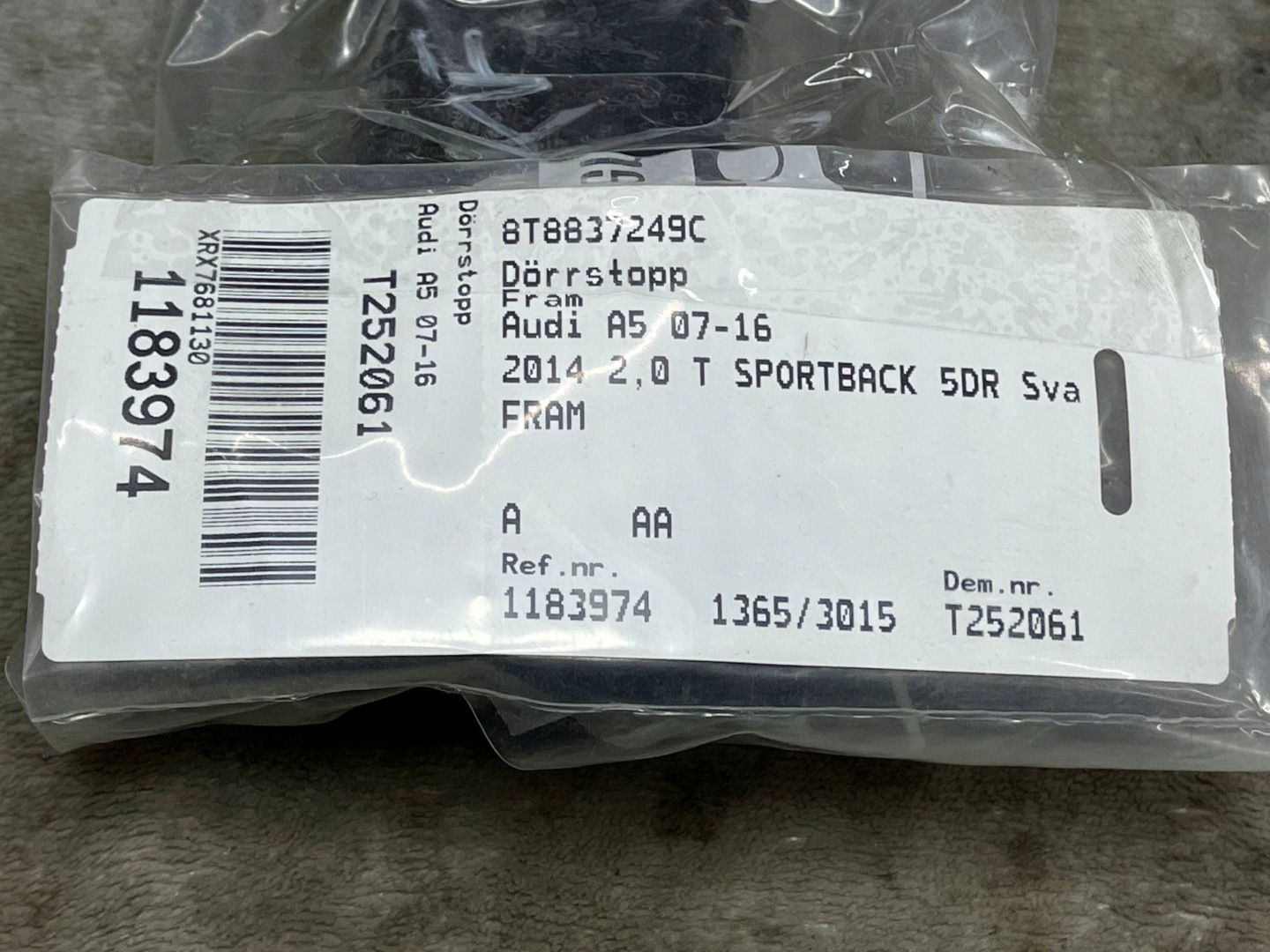 AUDI A5 limiter door right front 8T8837249C !J