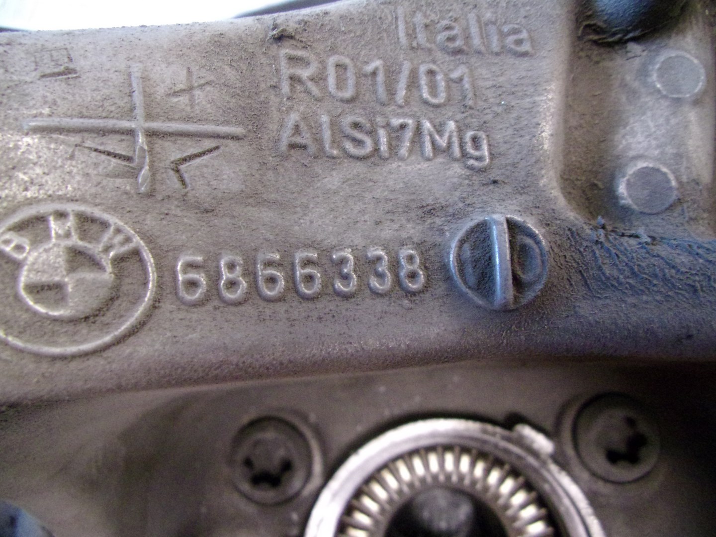 Mozzo FUSELLO Mozzo FUSELLO BMW 5 G30 2,0D 6866337 6866338