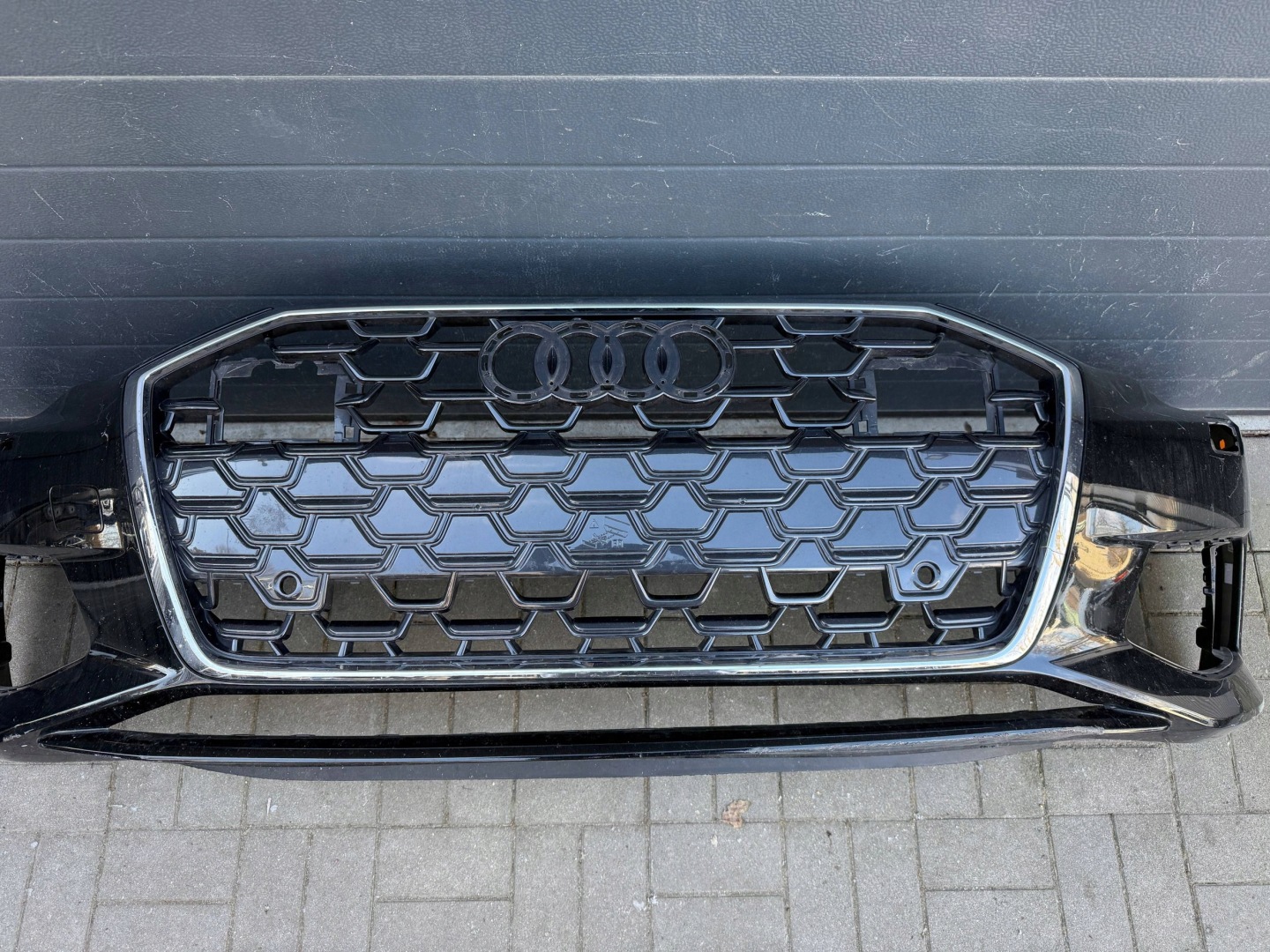 Audi A6 4k 18- nárazník předek přední