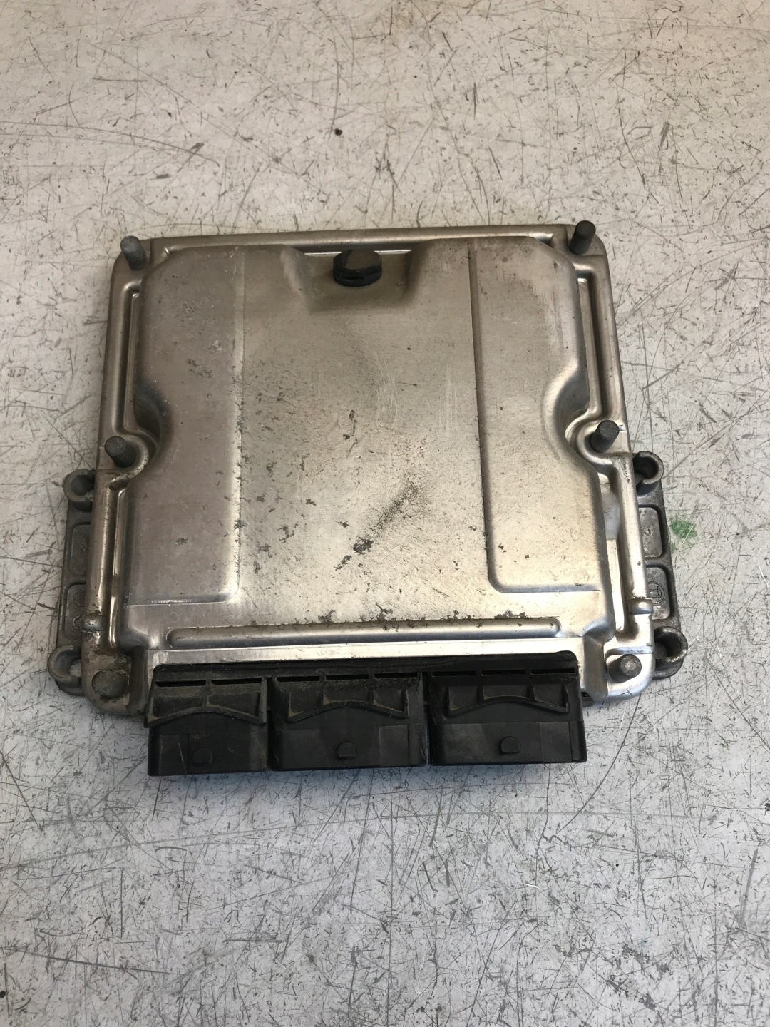 ordinateur unité de commande électronique uce moteur MASTER 8200280659