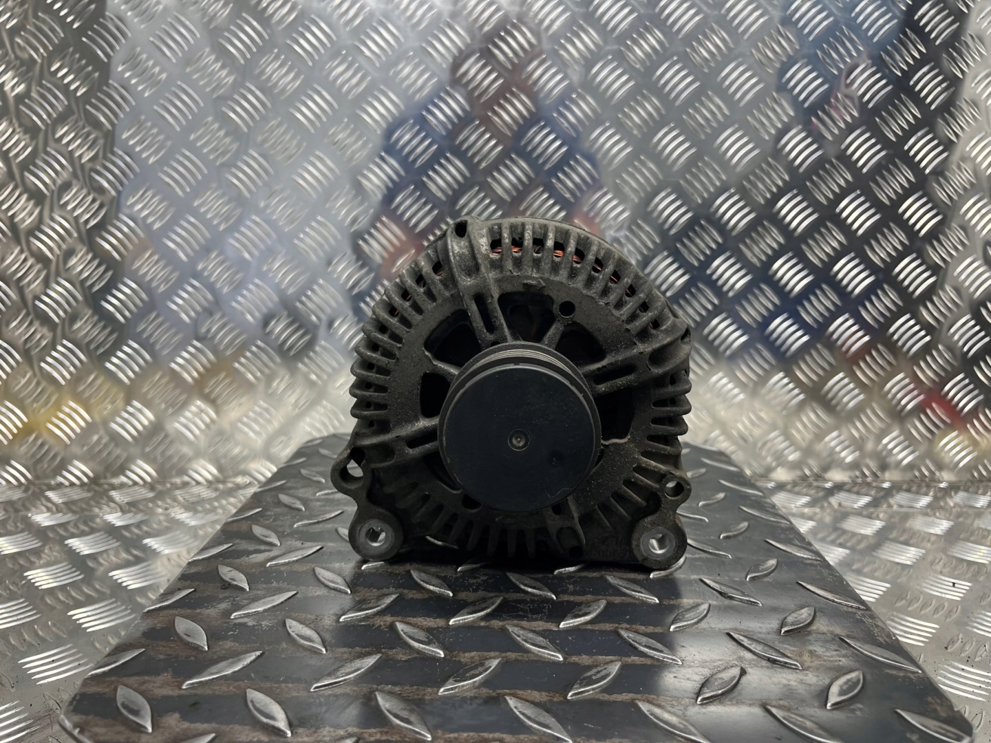 ALTERNATOR VOLKSWAGEN PASSAT B6 021903026L 180 A