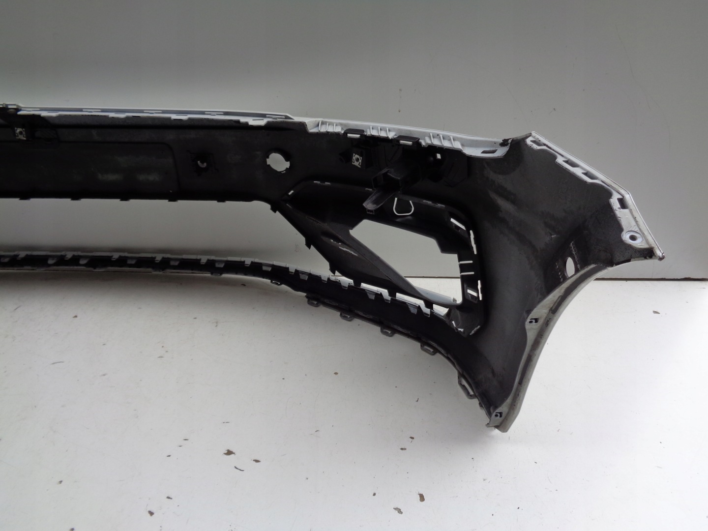 Frontstoßstange VW TOURAN 5TA 16- R-LINE NR 51517